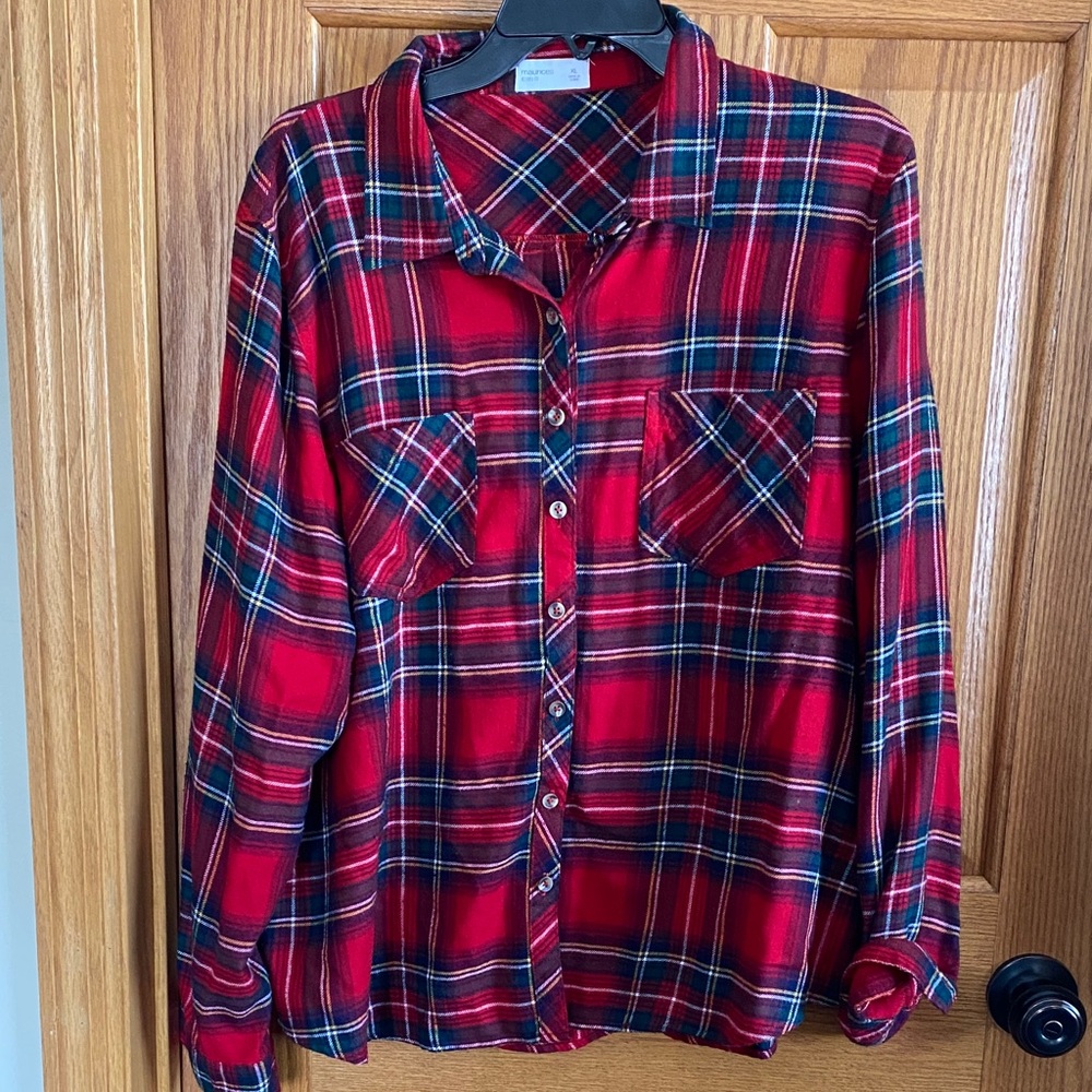 Maurices xl Red Plaid Shirt